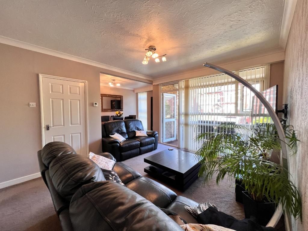 Property photo 2 of 14 5185753