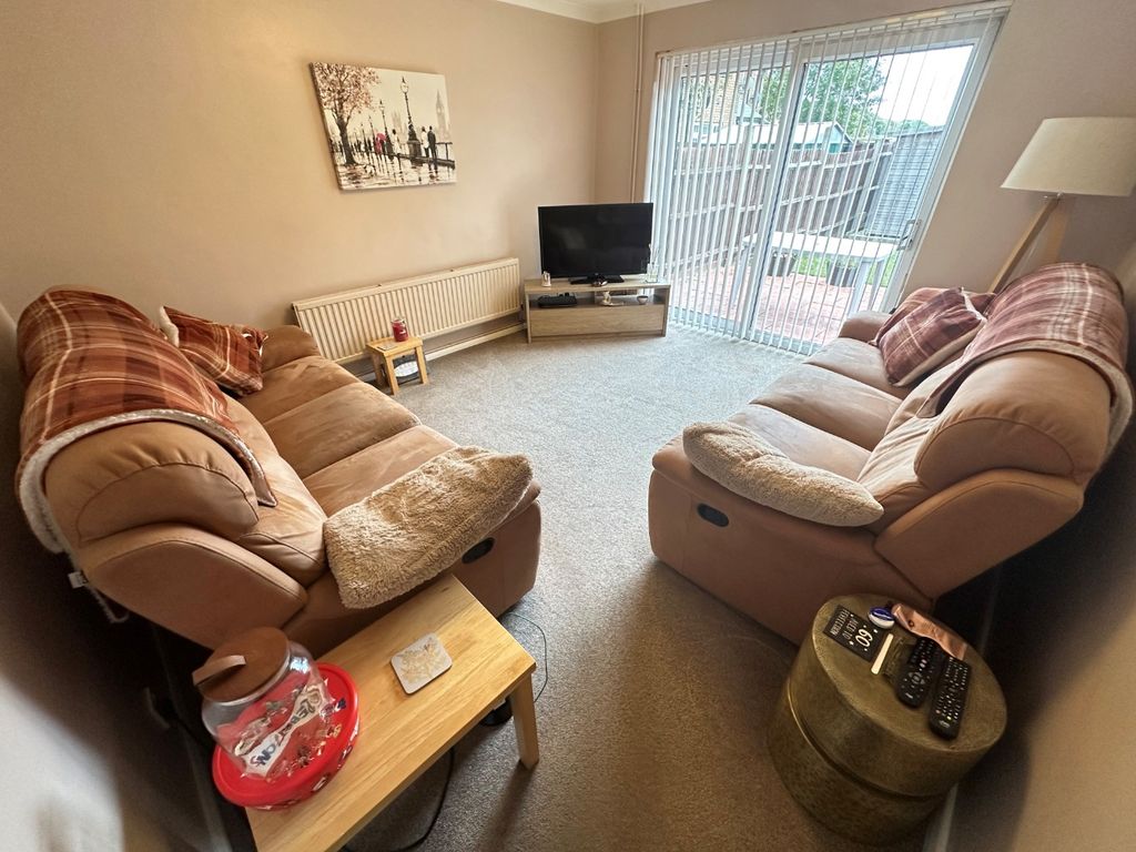 Property photo 3 of 13 4234002