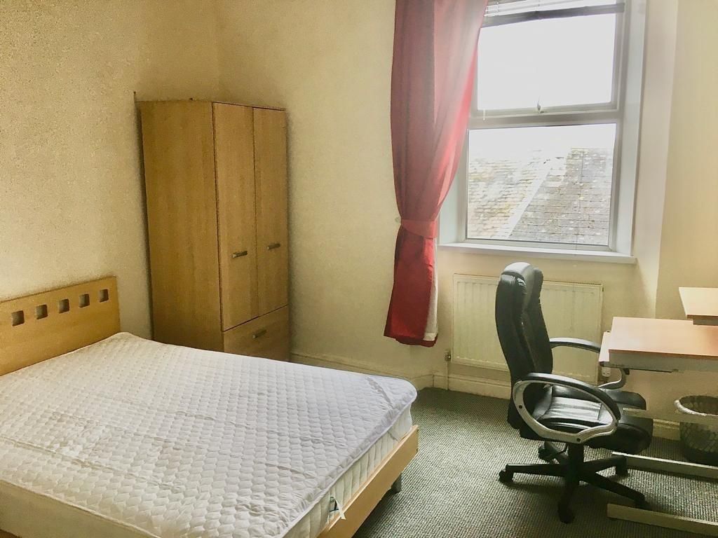 Property photo 3 of 9 37 Clif2.Jpg