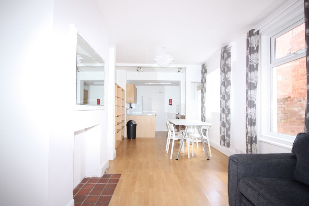 Property photo 3 of 13 Img_0961