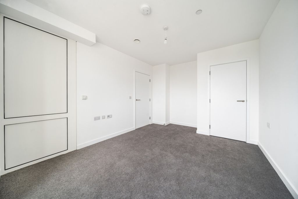 Property photo 3 of 15 1129903 (7)