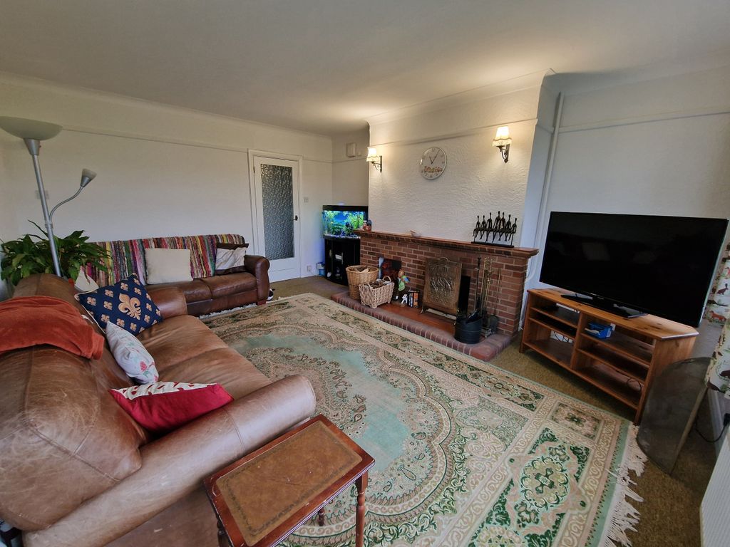 Property photo 3 of 22 Sitting Room