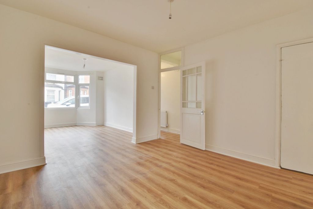 Property photo 2 of 11 Picture No. 07