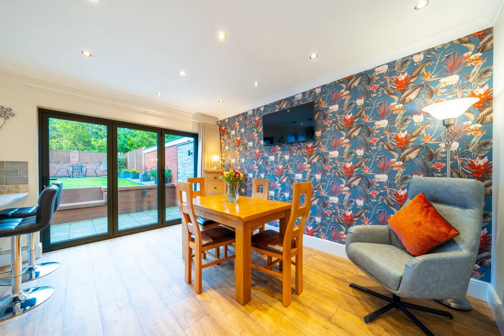 Property photo 2 of 22