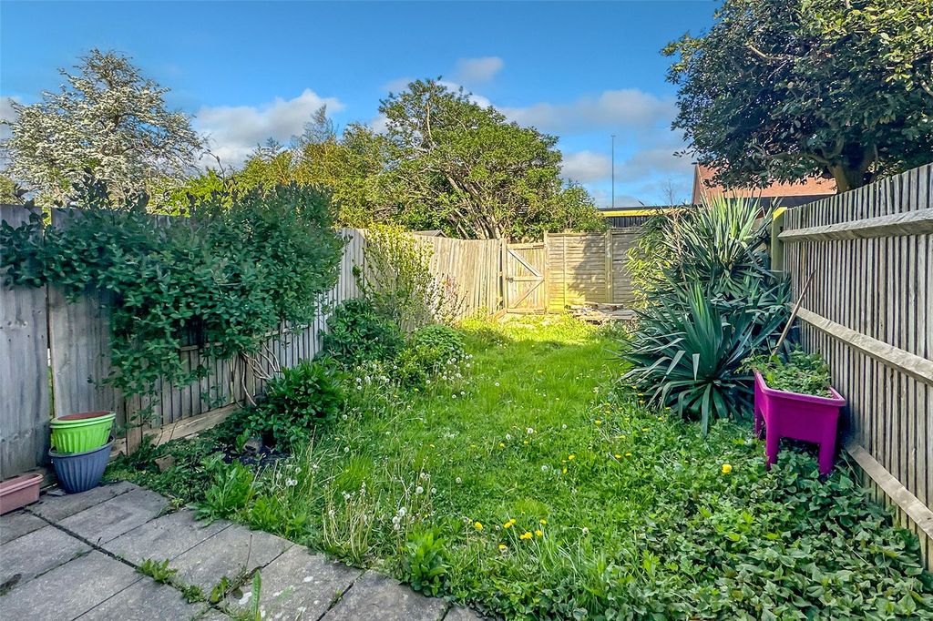 Property photo 2 of 12 Picture No. 05