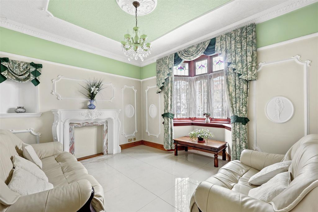 Property photo 3 of 26 03.Jpg