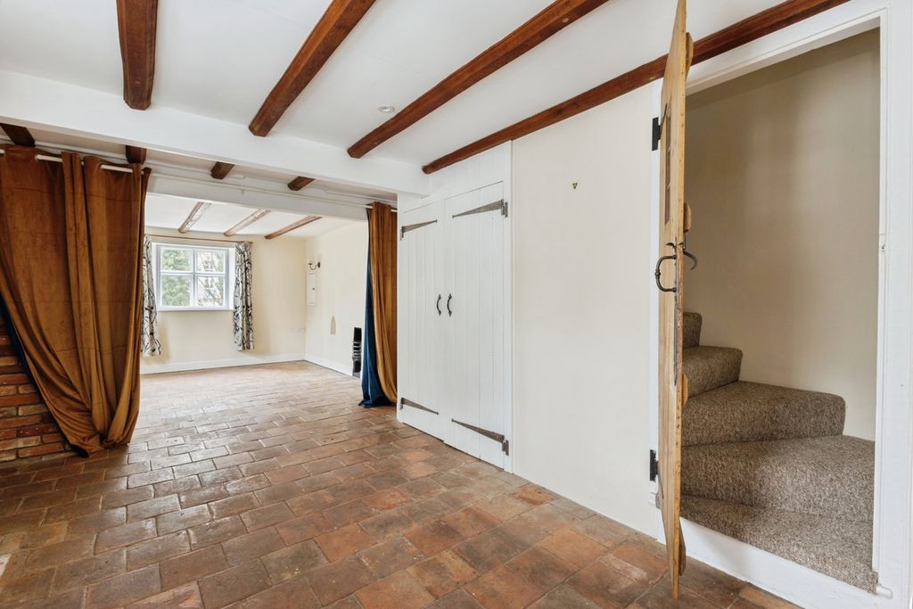 Property photo 3 of 20 Pbox-Img.Jpg