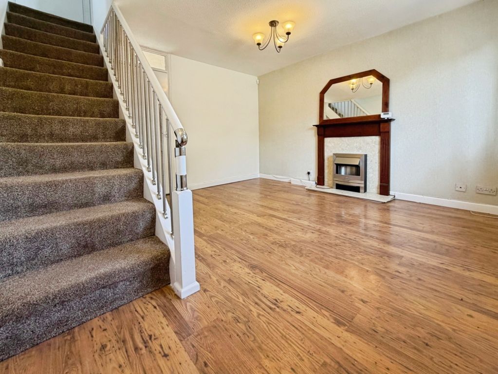 Property photo 2 of 16 Pbox-Img.Jpg