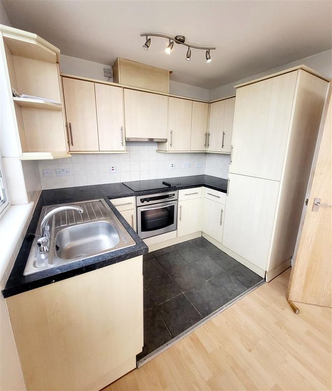 Property photo 3 of 7 5.Jpg