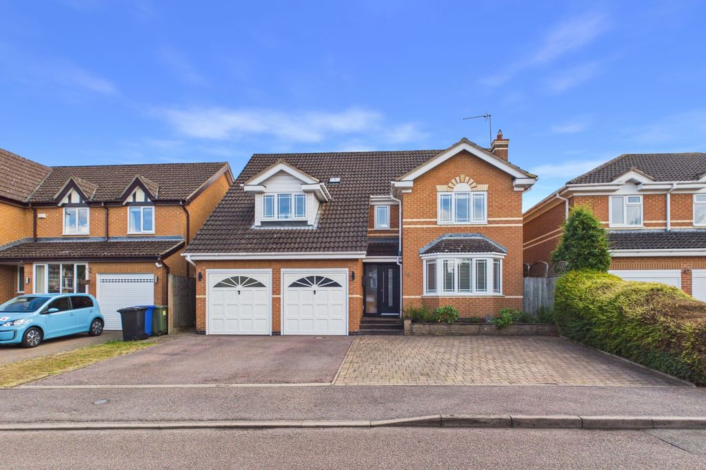 Property photo 1 of 33