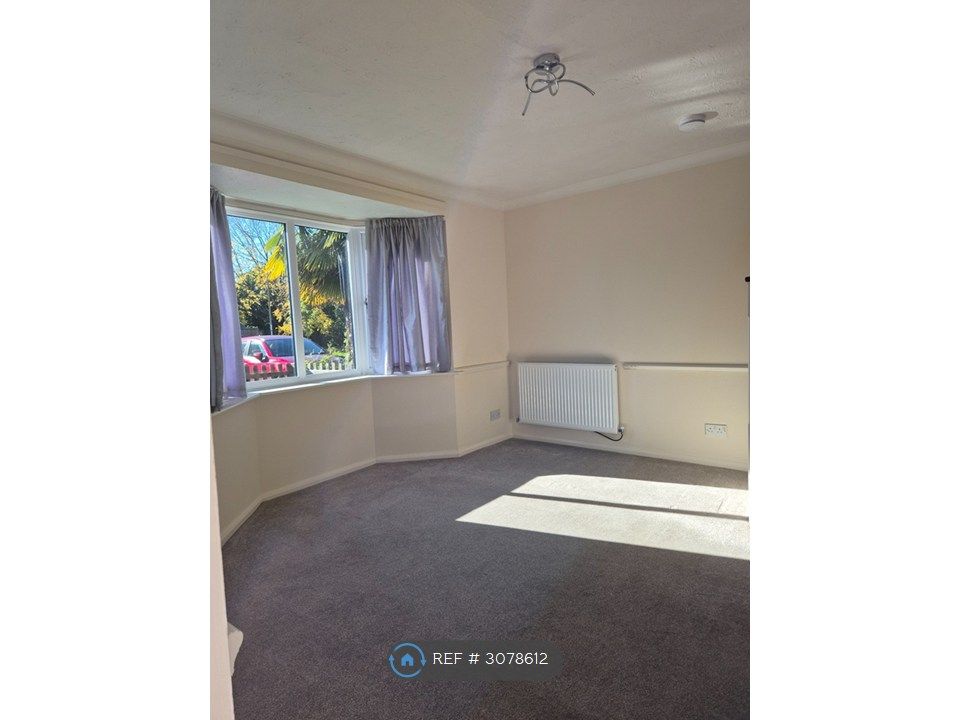 Property photo 3 of 8