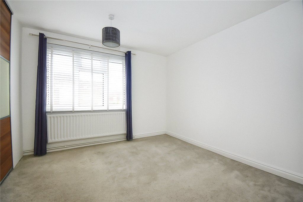 Property photo 3 of 9 Picture No. 18