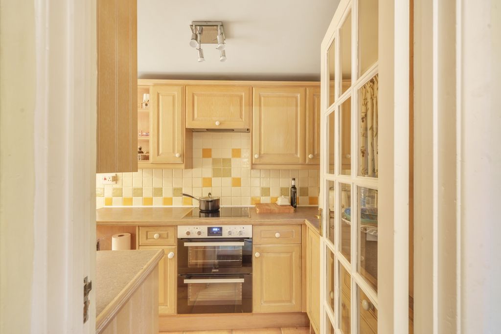 Property photo 2 of 15 1041675 (14)