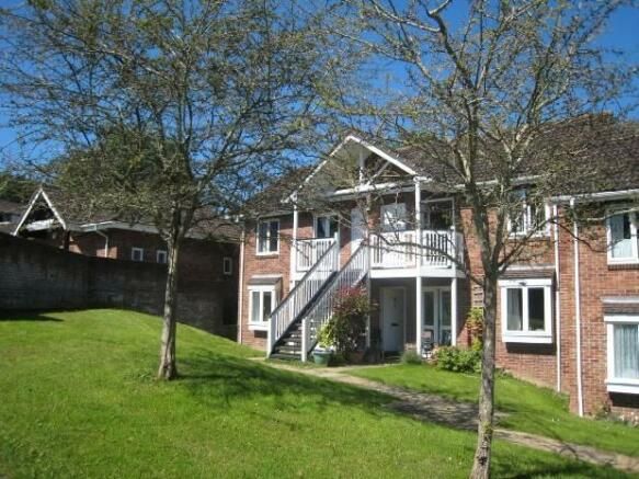 Property photo 1 of 8