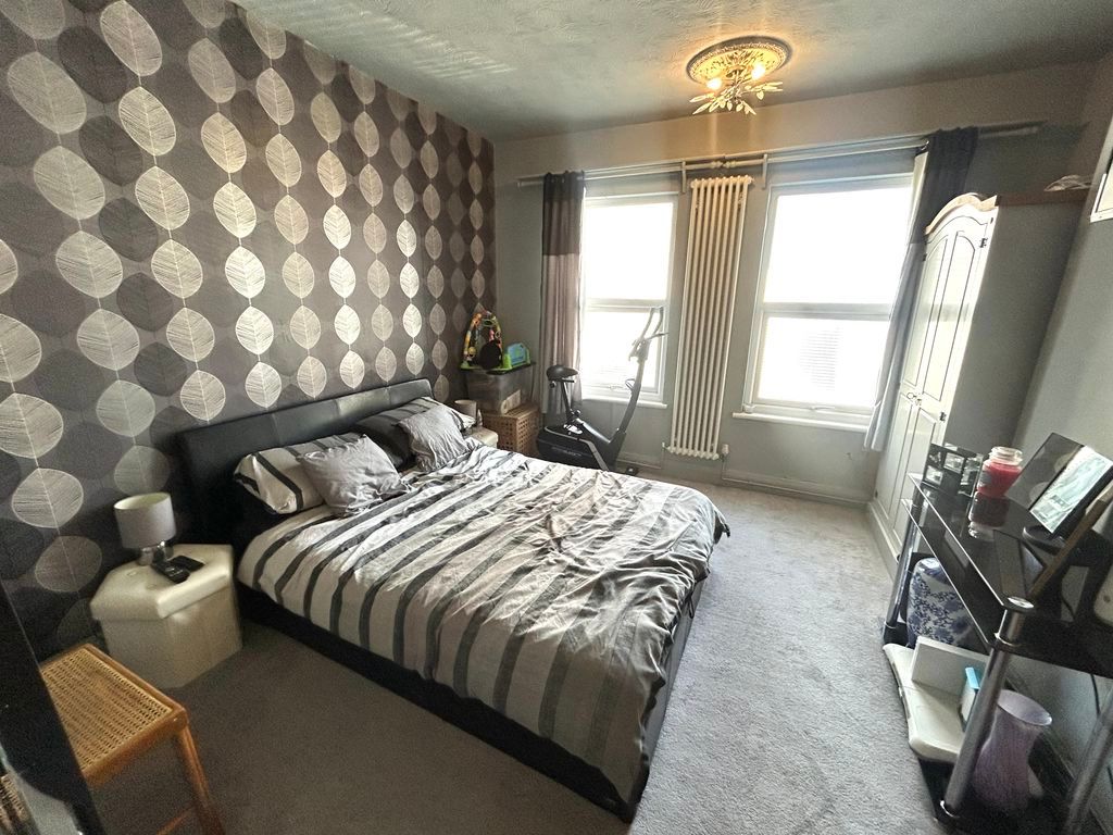 Property photo 3 of 23 Photo 6