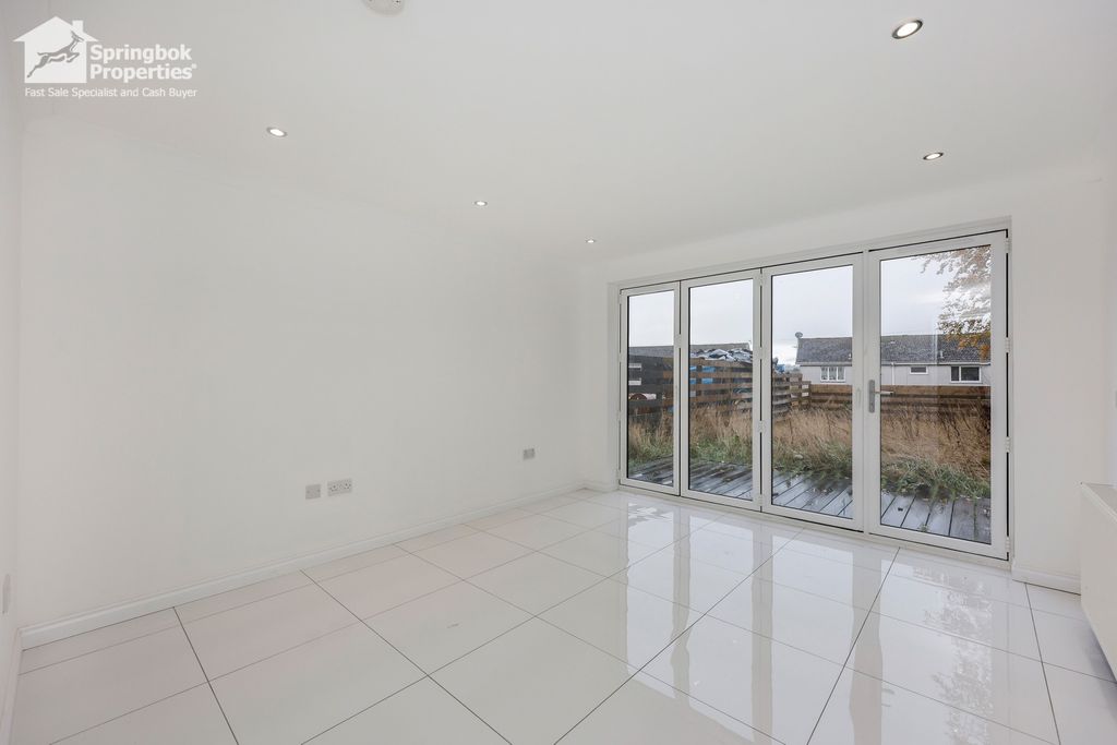 Property photo 2 of 19 Image 2