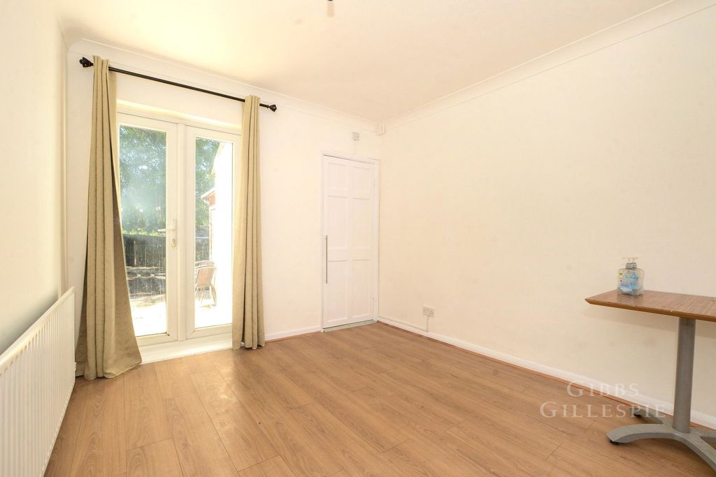 Property photo 3 of 14 Pbox-Img.Jpg
