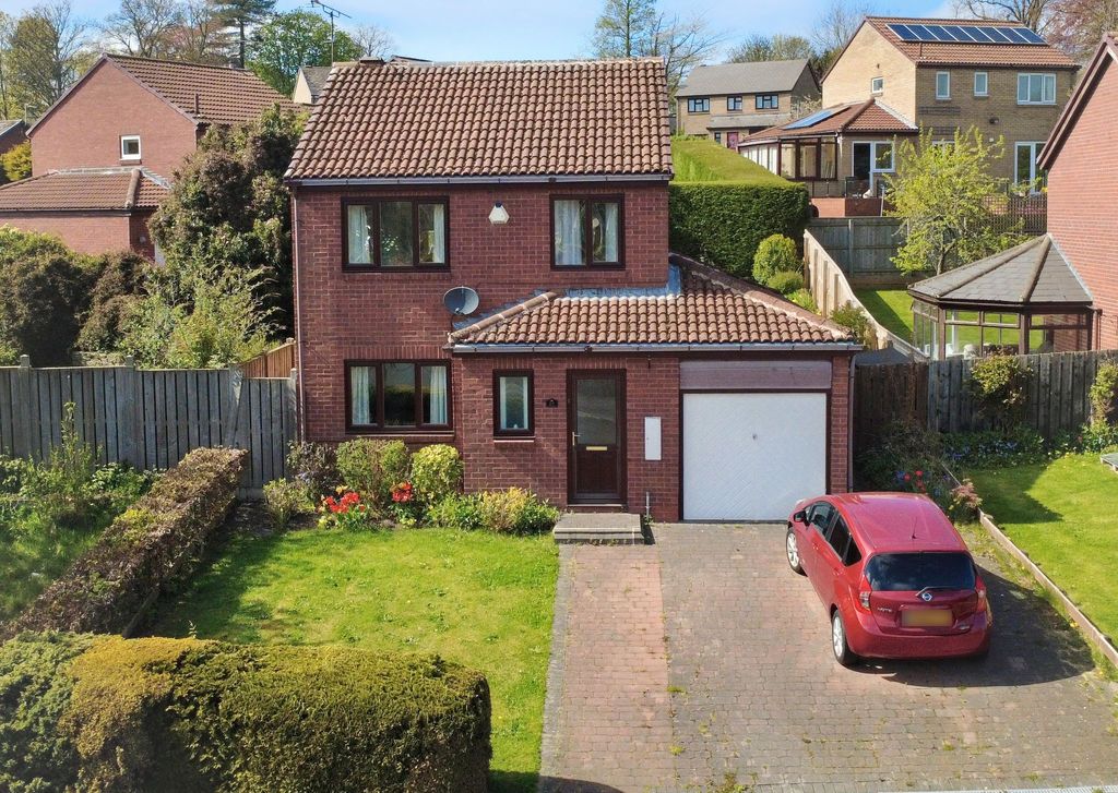 Property photo 1 of 15 Photo 14