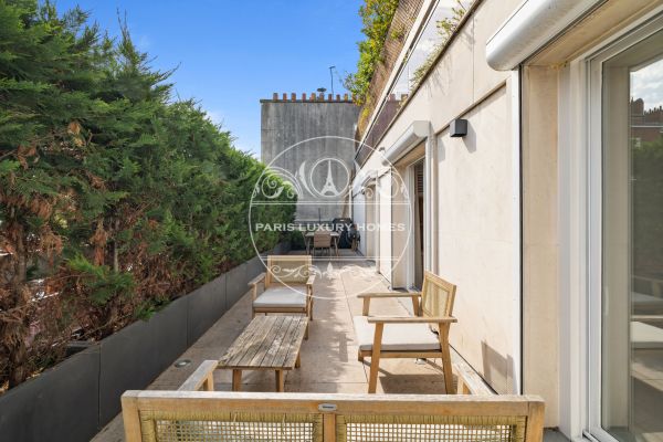 Property photo 2 of 3