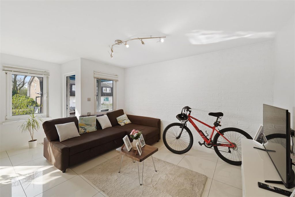 Property photo 1 of 8 Property Photo