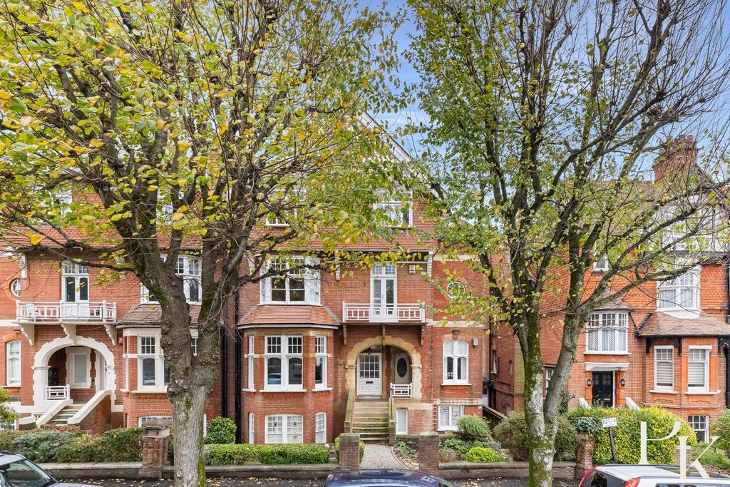 Property photo 1 of 17 Exterior