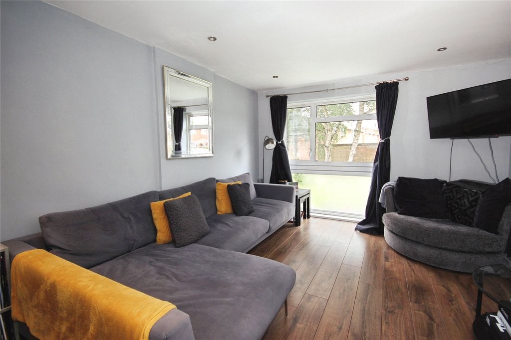 Property photo 2 of 18 Picture No. 04