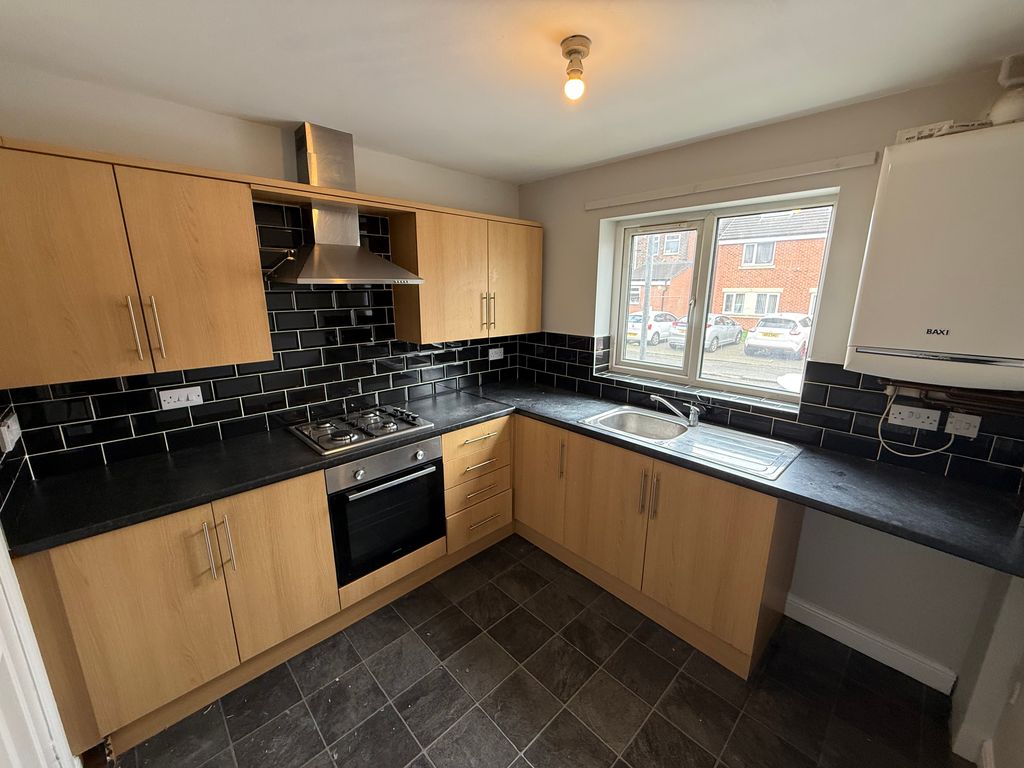 Property photo 2 of 13