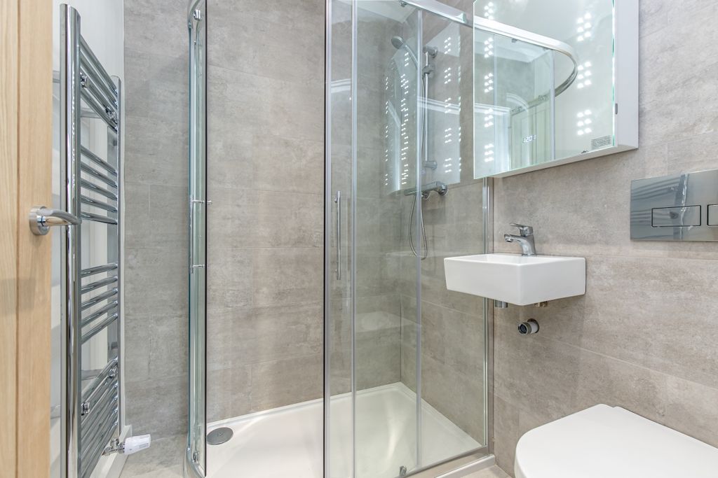 Property photo 3 of 5 169805