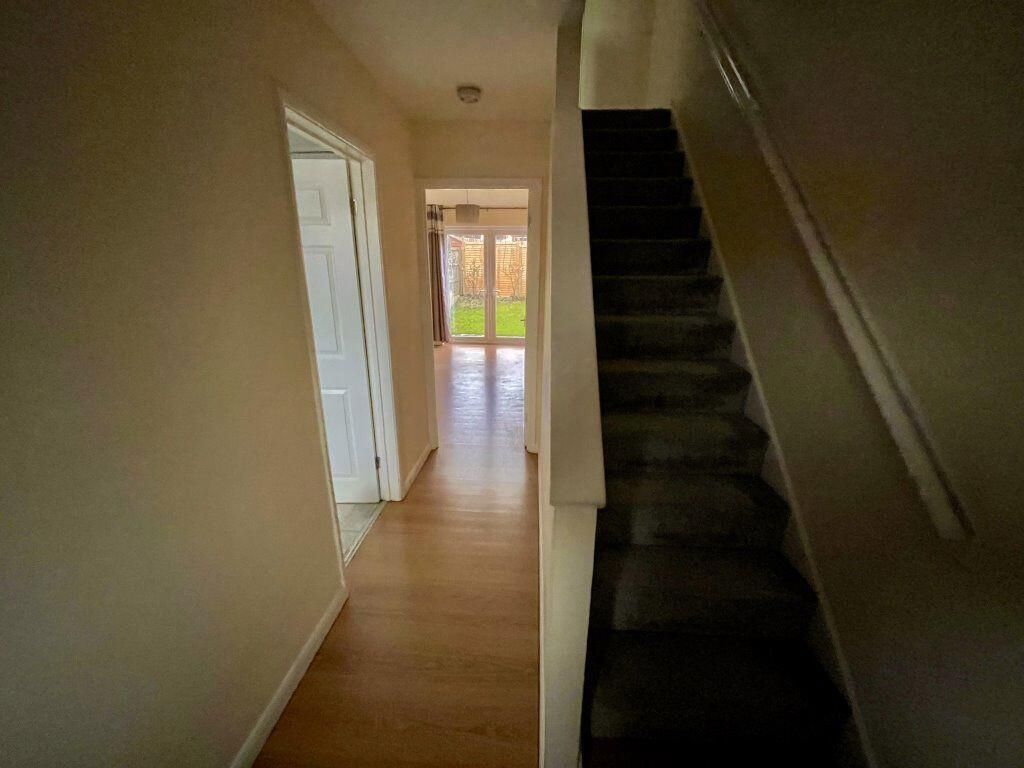 Property photo 2 of 8 Gallery