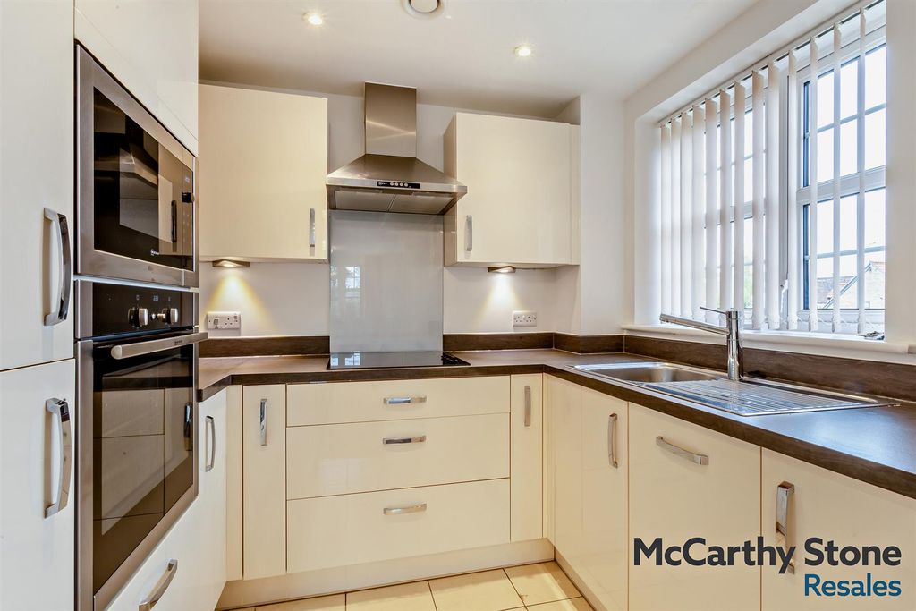 Additional image 5 of 2 bed flat for saleParkland Place, Shortmead Street, Biggleswade, Bedfordshire SG18