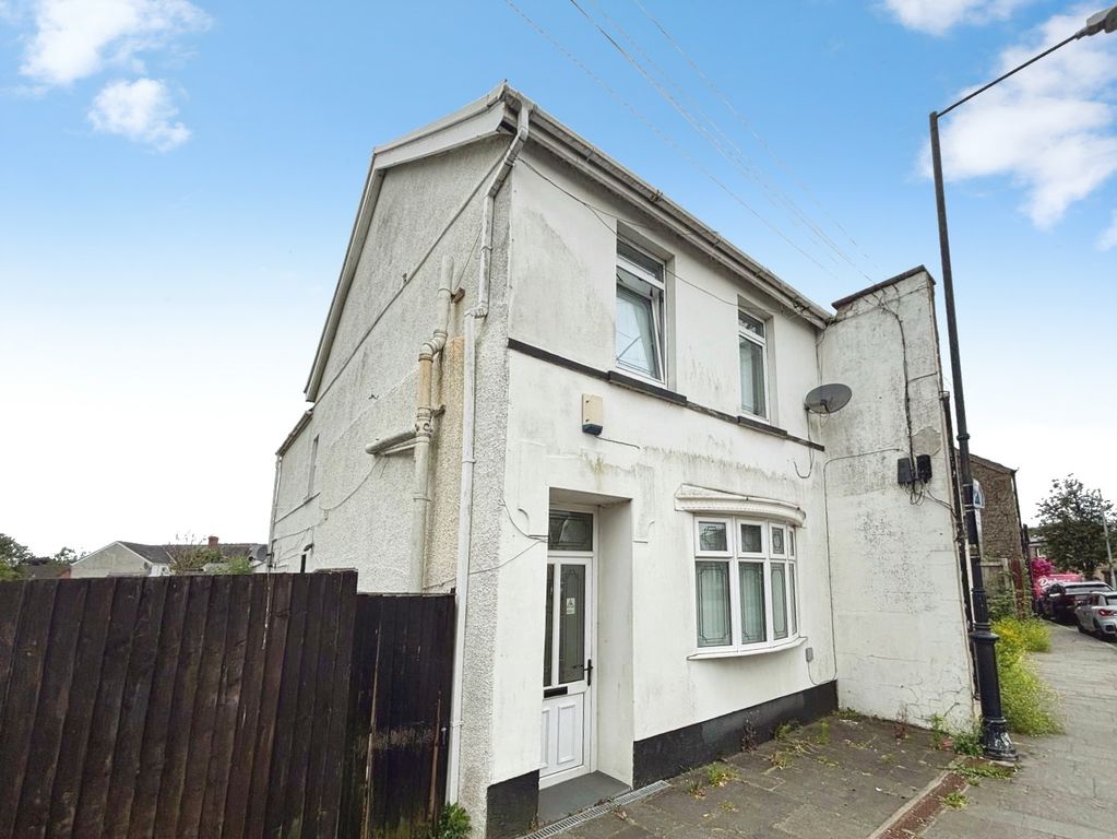Property photo 1 of 3