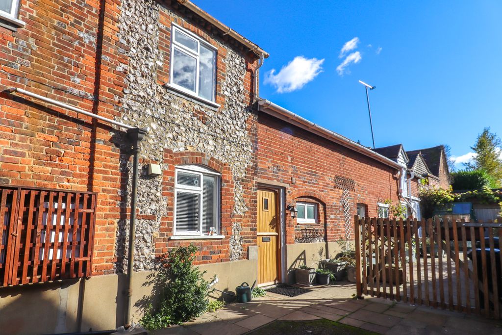 Property photo 1 of 16