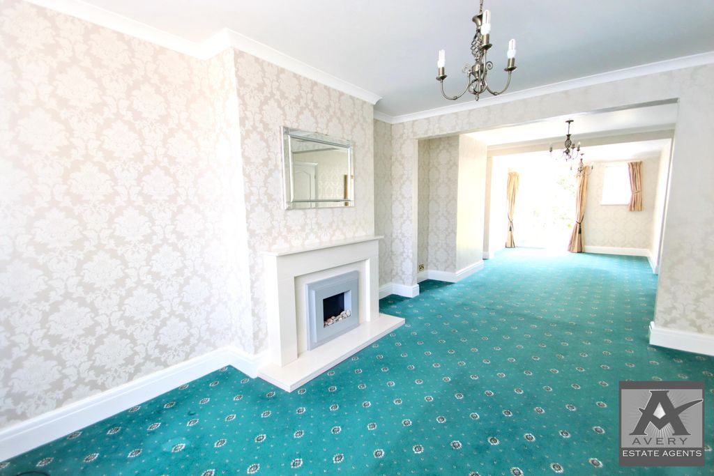 Property photo 3 of 11 Gallery