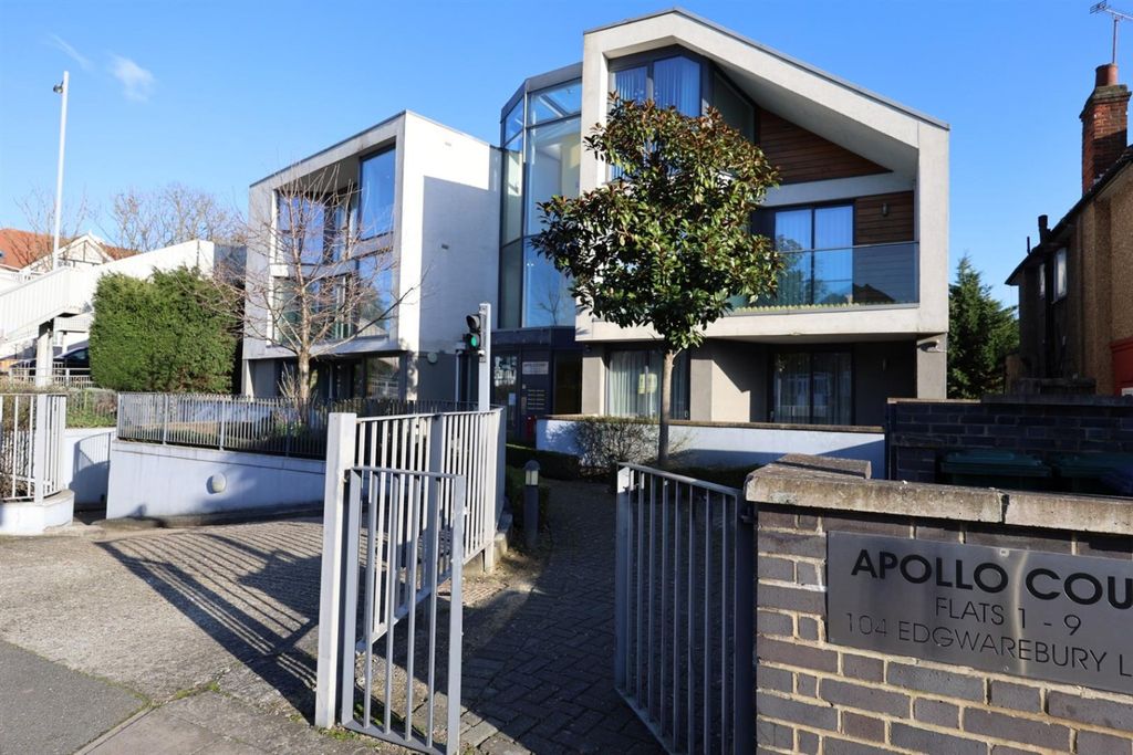 Property photo 1 of 13 4526330