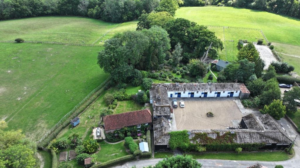 Property photo 1 of 47 Picture No. 89