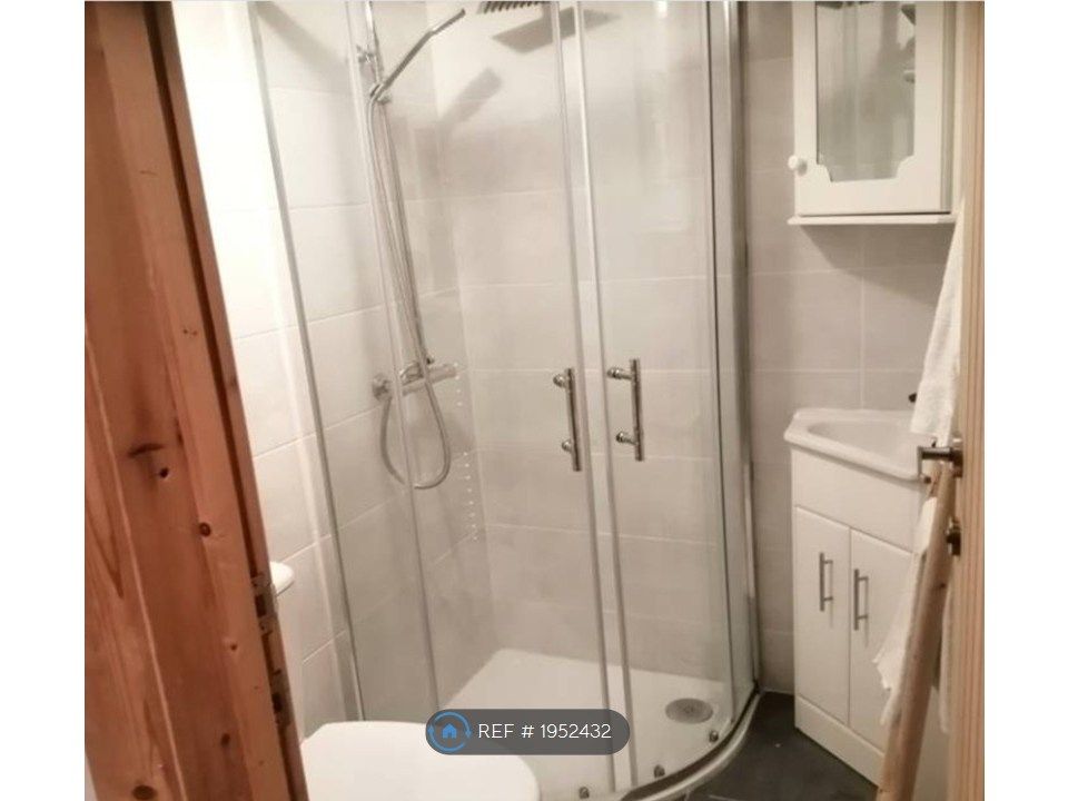 Property photo 3 of 3
