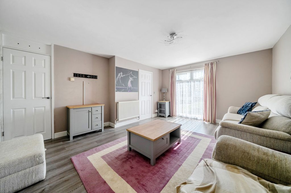 Property photo 2 of 10 1458631-12-6A02F1...