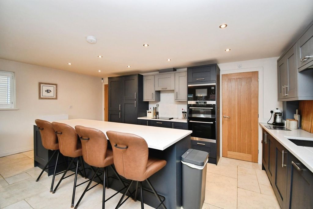 Property photo 2 of 16 E422E9A3-Dsc_7842.Jpg