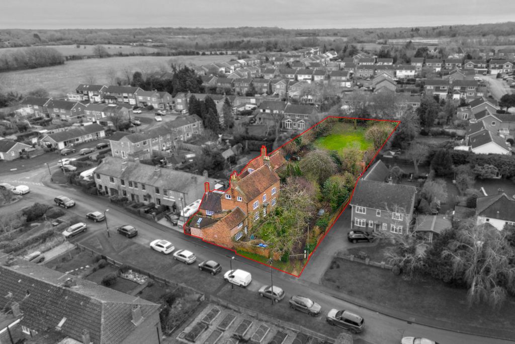 Property photo 1 of 50