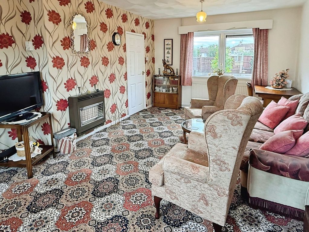 Property photo 3 of 17
