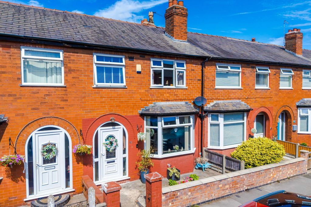 Property photo 1 of 32