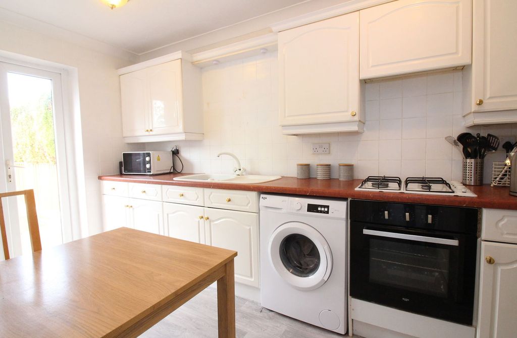 Property photo 2 of 15