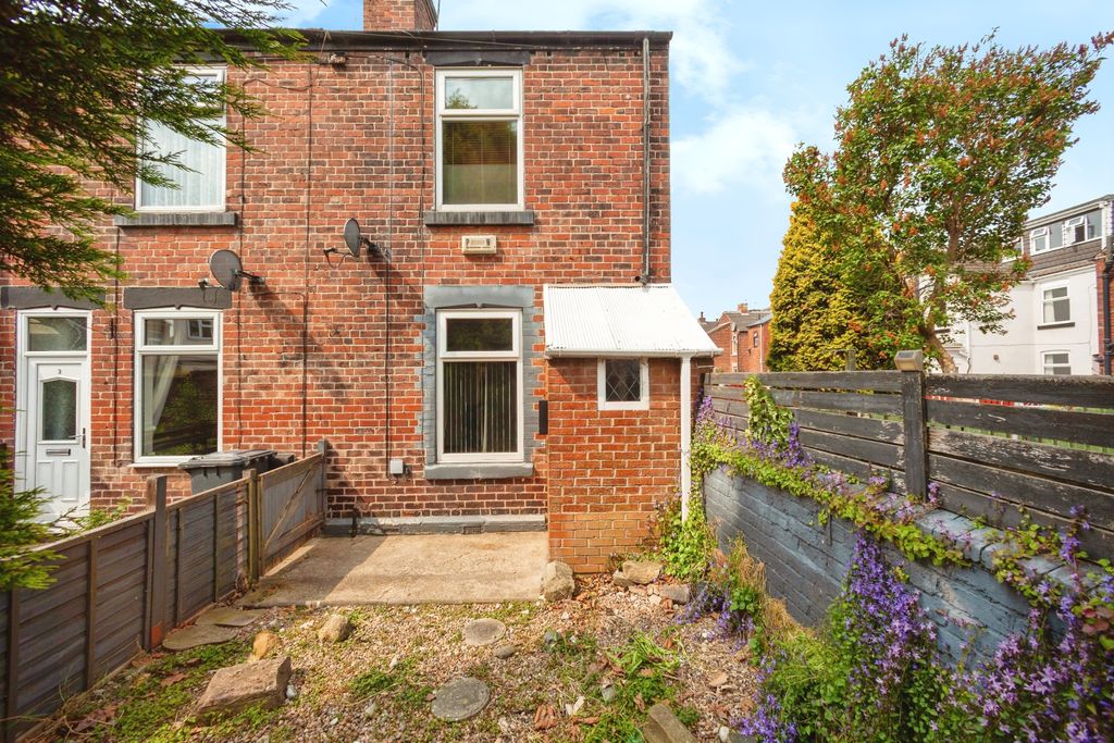 Property photo 1 of 15