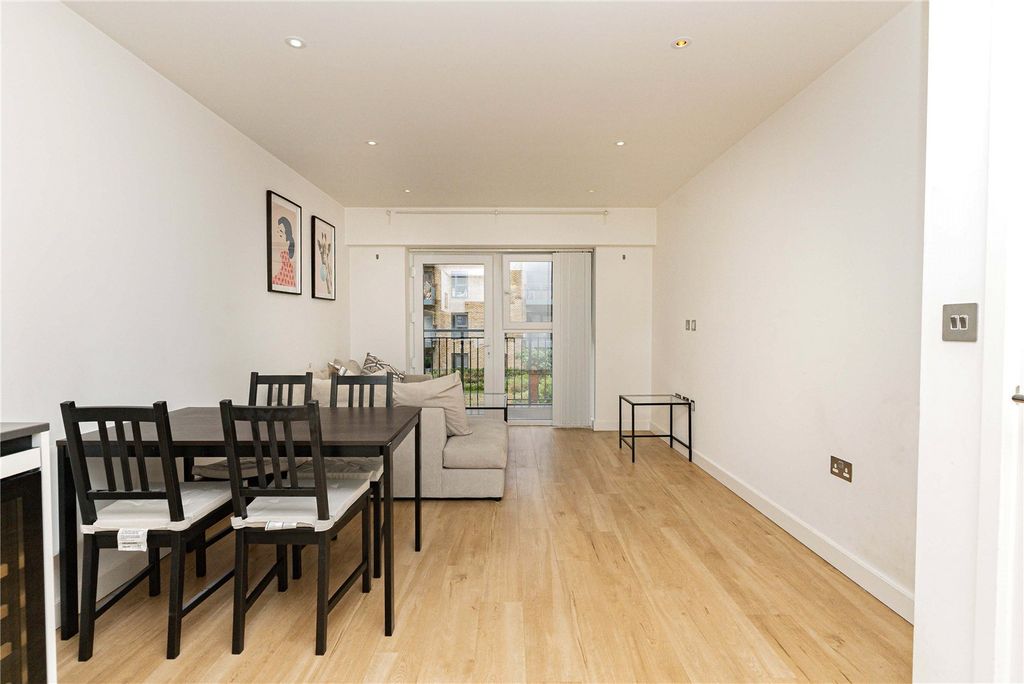 Property photo 1 of 16 Picture No. 34