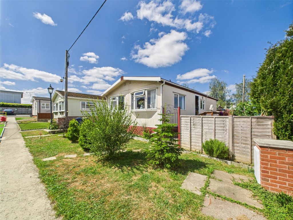 Property photo 1 of 16 Picture No. 28