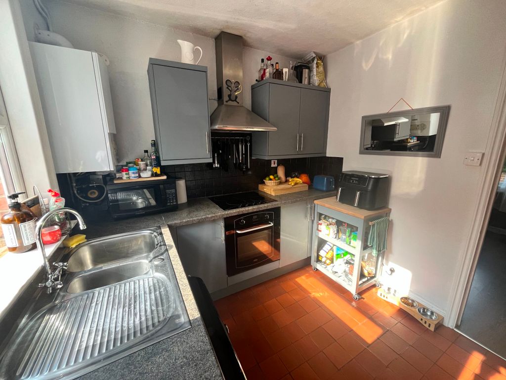 Property photo 3 of 13