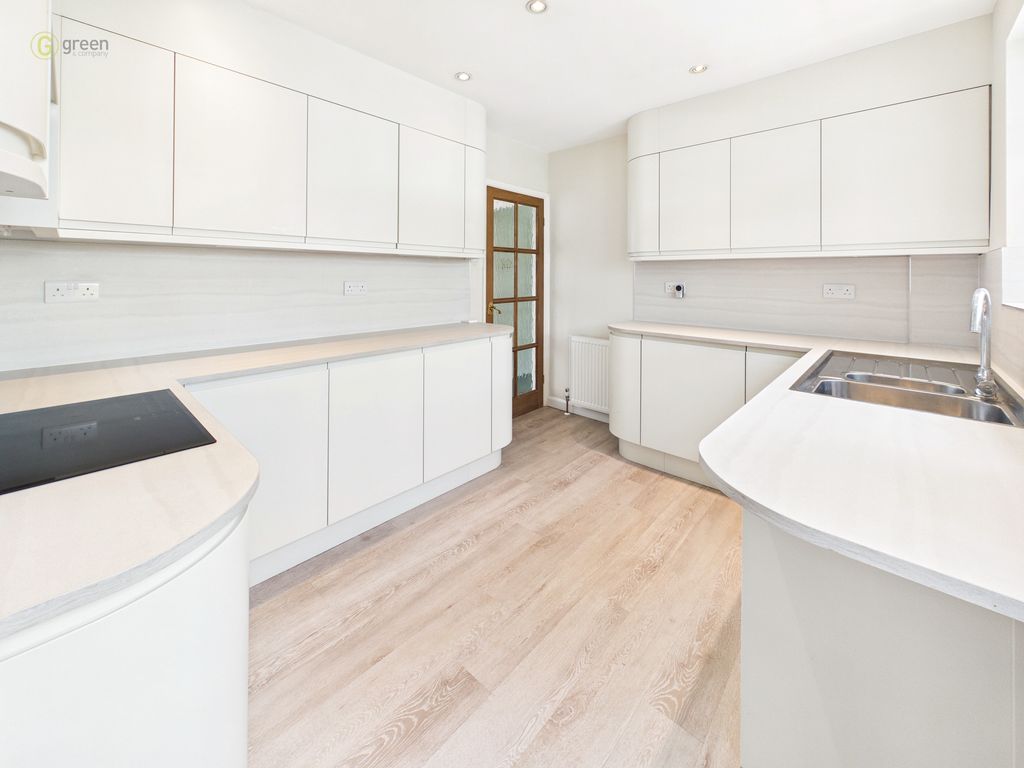 Property photo 2 of 32 E9F2988271014A7B828Fe07595d6F5Be100Cam03830G0Pr0364Still012