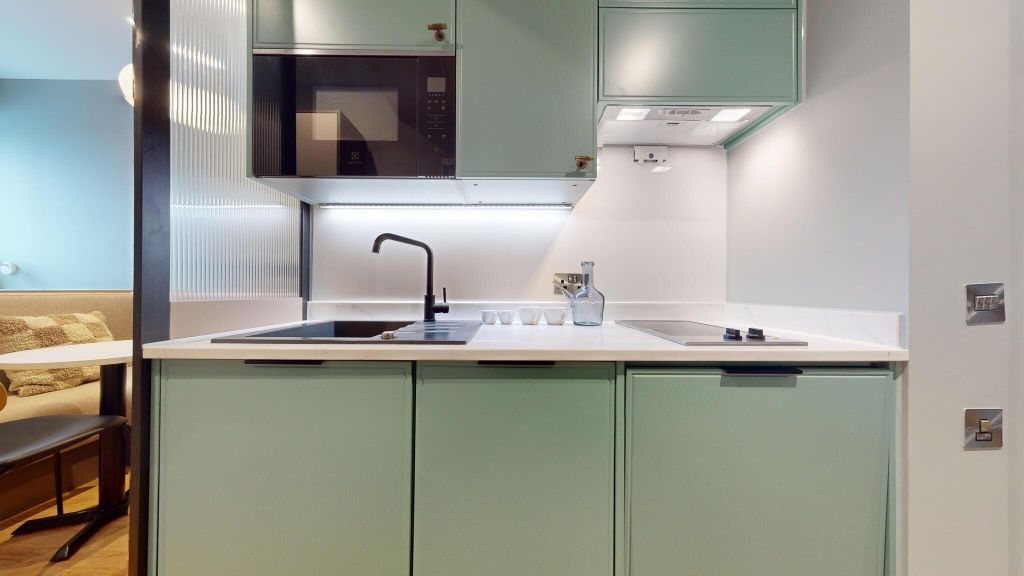 Property photo 2 of 19 Kitchen