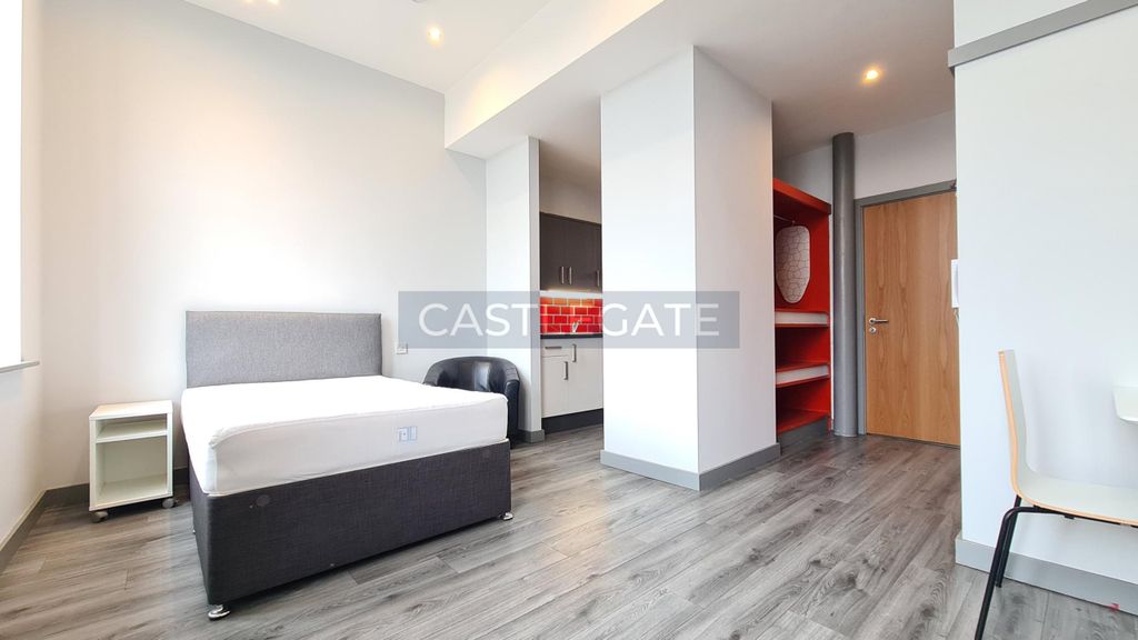 Property photo 1 of 12 Room 33, The Works At Standard House (3)