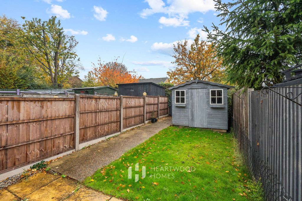 Property photo 2 of 17